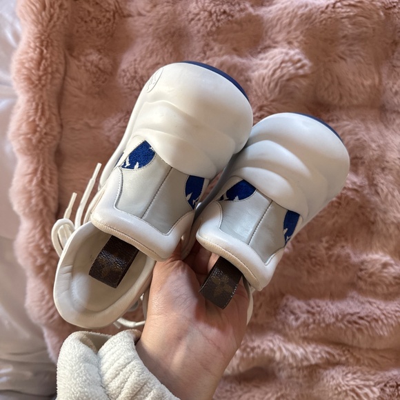 Louis Vuitton LV Archlight Sneakers Size 9 - Picture 5 of 6